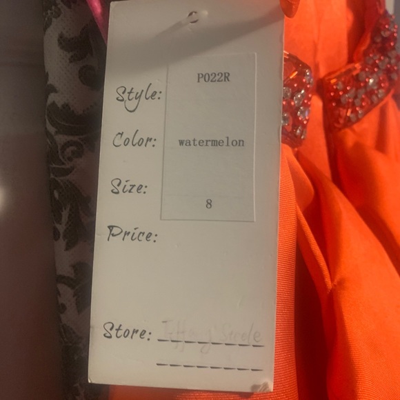 Dress - Picture 2 of 7